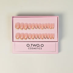 O.TWO.O Beautiful Matte Nails
