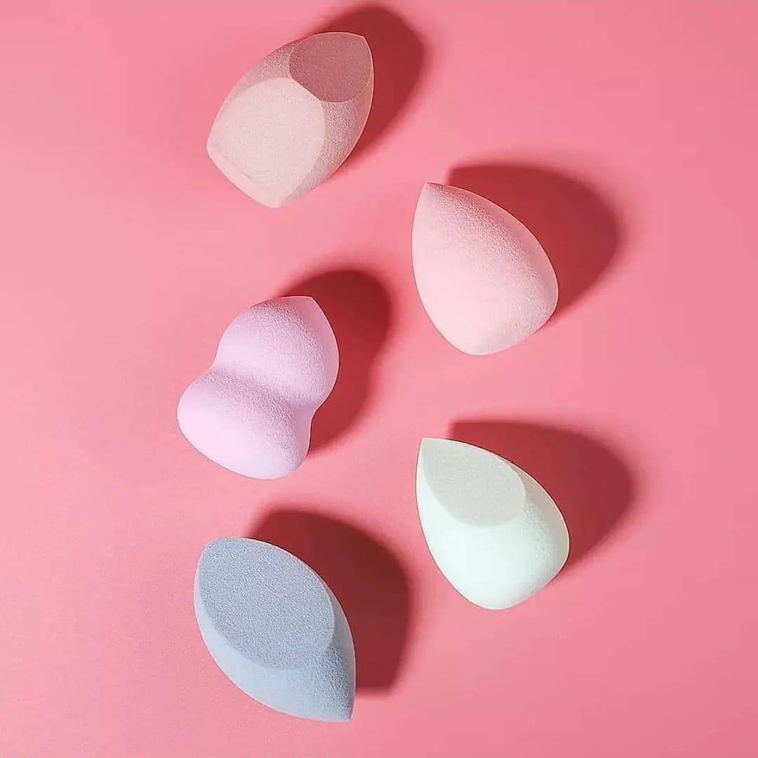 O.TWO.O Soft & Smooth Microfiber Beauty Blender - Otwoocosmetics