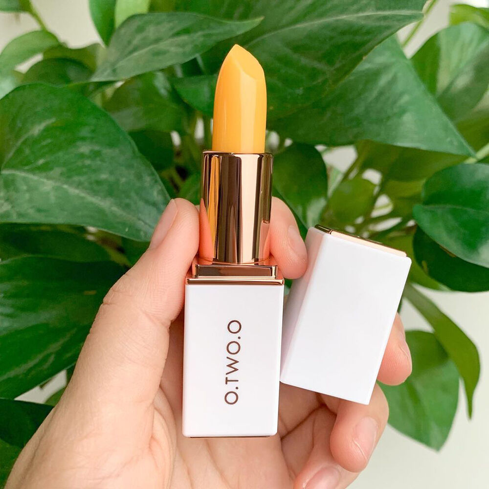 O.TWO.O Natural Lip Balm - Otwoocosmetics