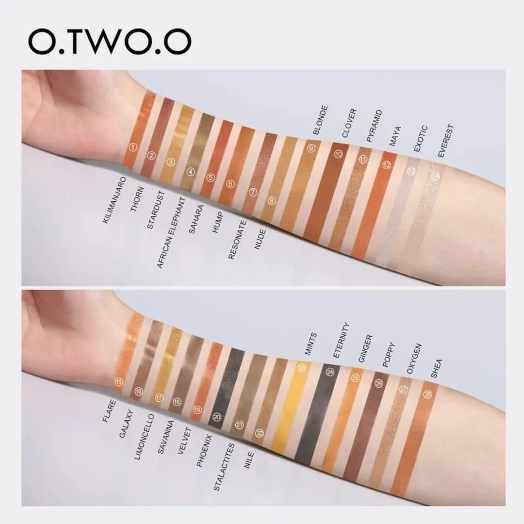 O.TWO.O 28 Colors Eyeshadow Palette - Otwoocosmetics